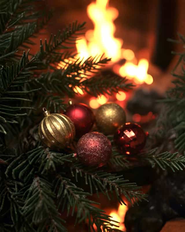 Yılbaşı Ağacı Top Süs Karma 8 CM 50 Adet