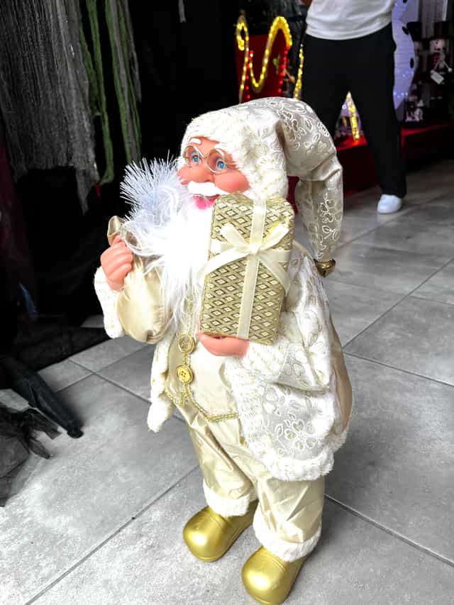 Yılbaşı Noel Baba Beyaz Altın 62 cm