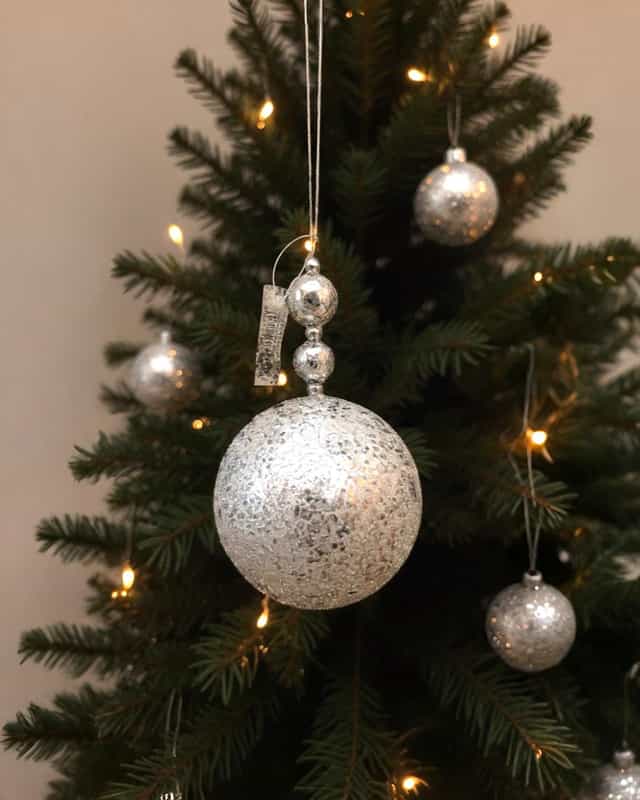 Yılbaşı Ağacı Gümüş Parlak 15 +5 CMTop Süs