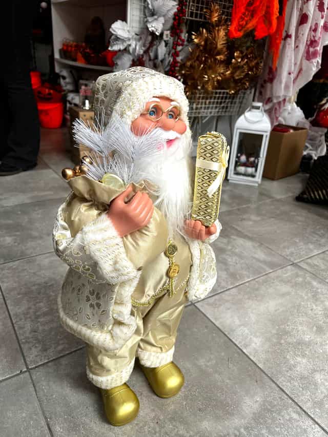 Yılbaşı Noel Baba Beyaz Altın 62 cm