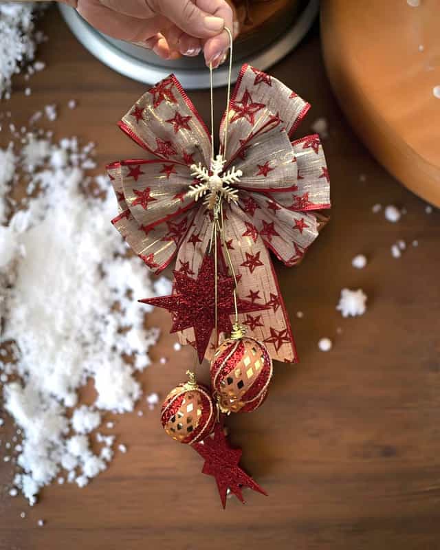 Yılbaşı Kırmızı Gold Fiyonk Asma Süs